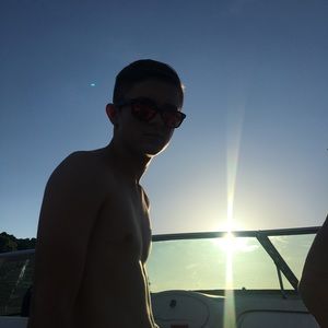 Meet your Posher, Heath